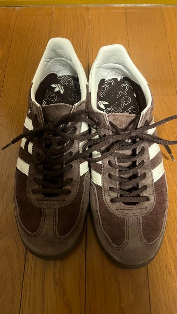 adidas スペツィアル ブラウン スエード スニーカー