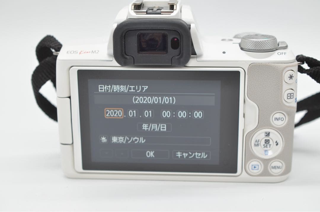 Canon カメラ EOS Kiss M2 ダブルズームキット ホワイト