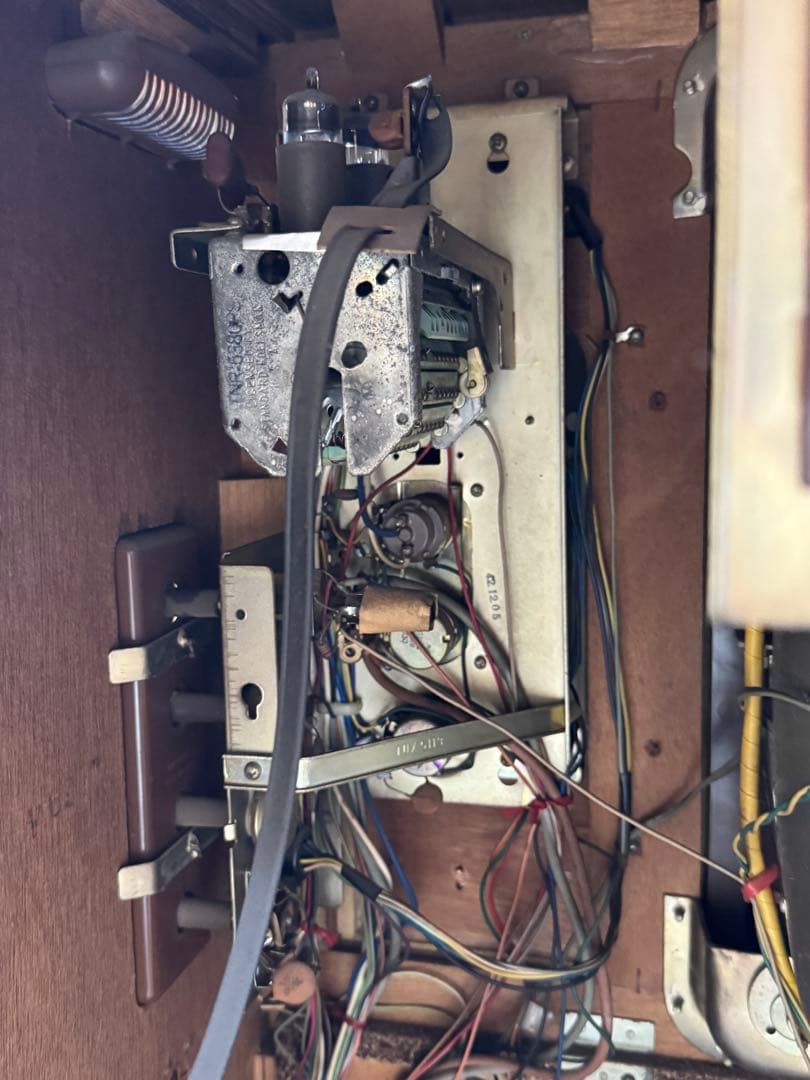 National テレビ　木製枠　昭和レトロ