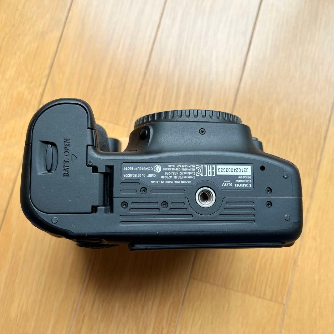 美品 Canon EOS 80D 本体 一眼レフ 中古