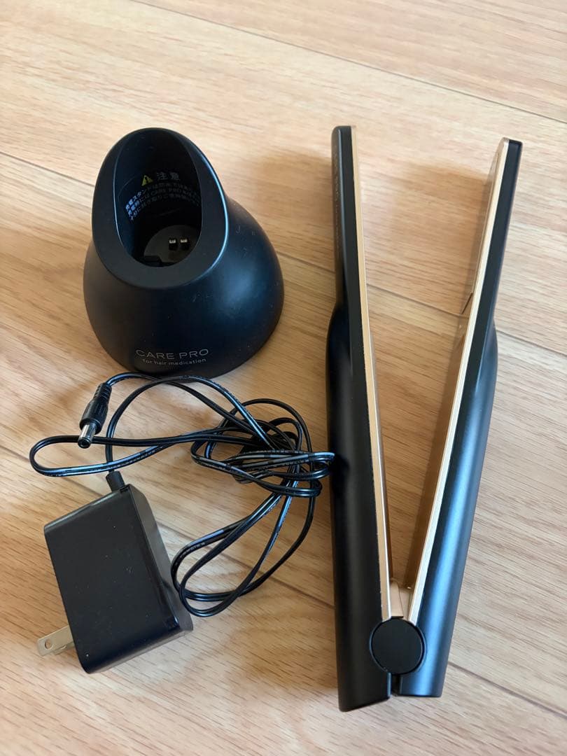 値下げ　CARE PRO ヘアアイロン 充電器付き