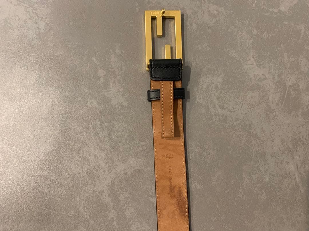 FENDI フェンディ レザーベルト