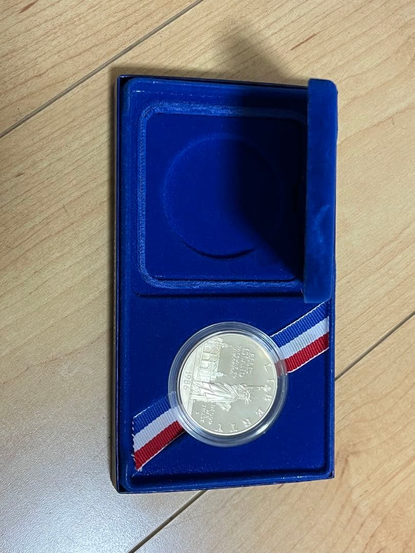 1986年自由の女神 　リバティ1ドル銀貨