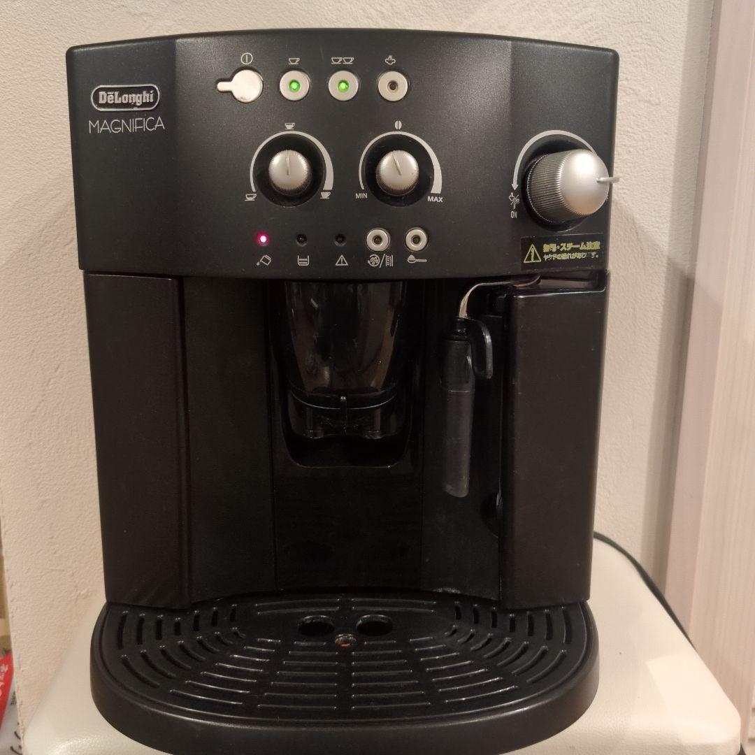 DeLonghi MAGNIFICA ESAM1000SJ エスプレッソマシン