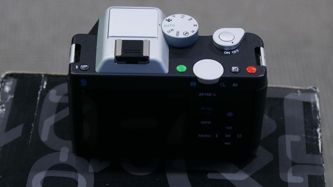 Pentax K-01 ボディ 箱・付属品あり