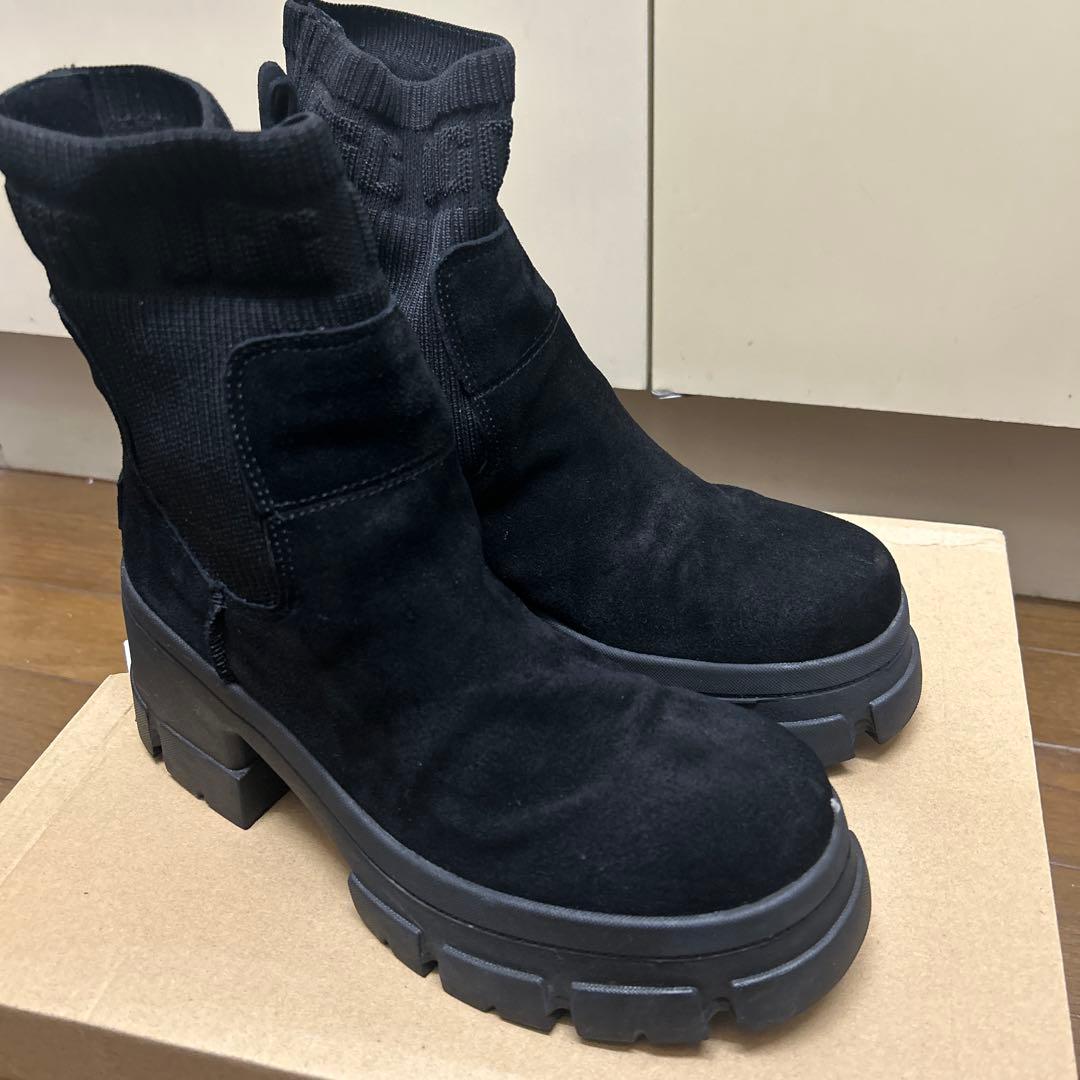 【きーん】UGG ブルックリン チェルシーブーツ 23cm