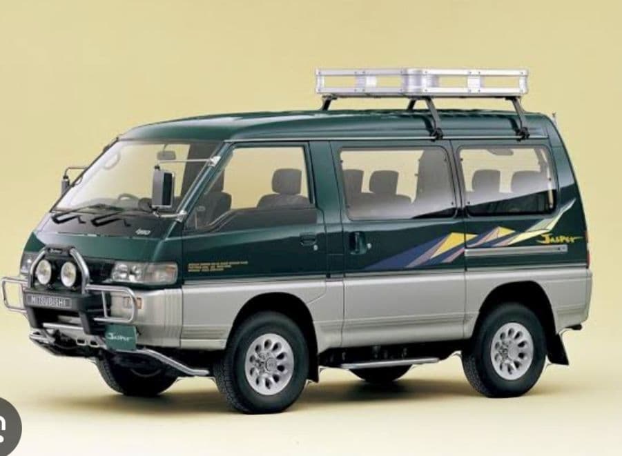 デリカスターワゴン　ルーフキャリア