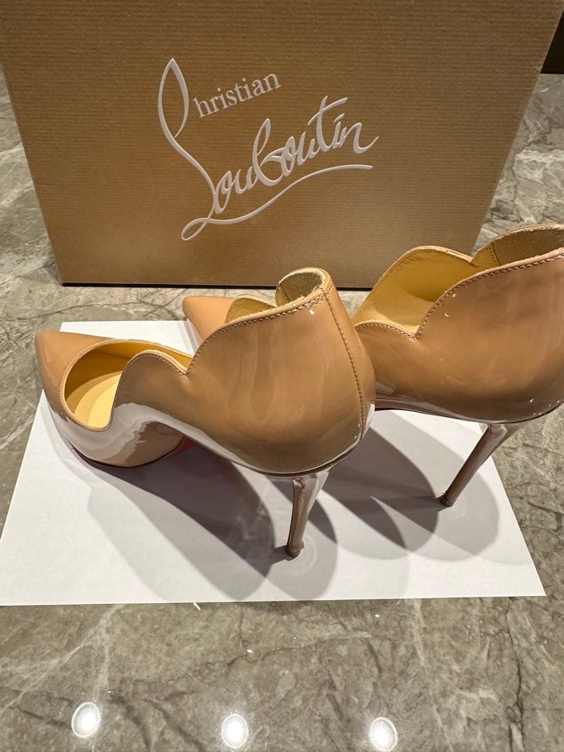 【美品】クリスチャンルブタン/パンプス