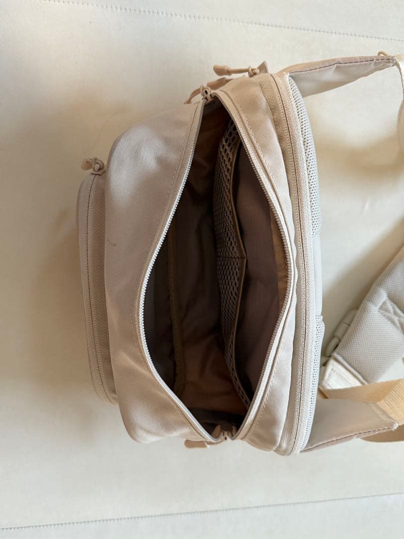 POMULU ポムル ヒップシート ナチュラルアイボリー 抱っこ紐 ショルダー