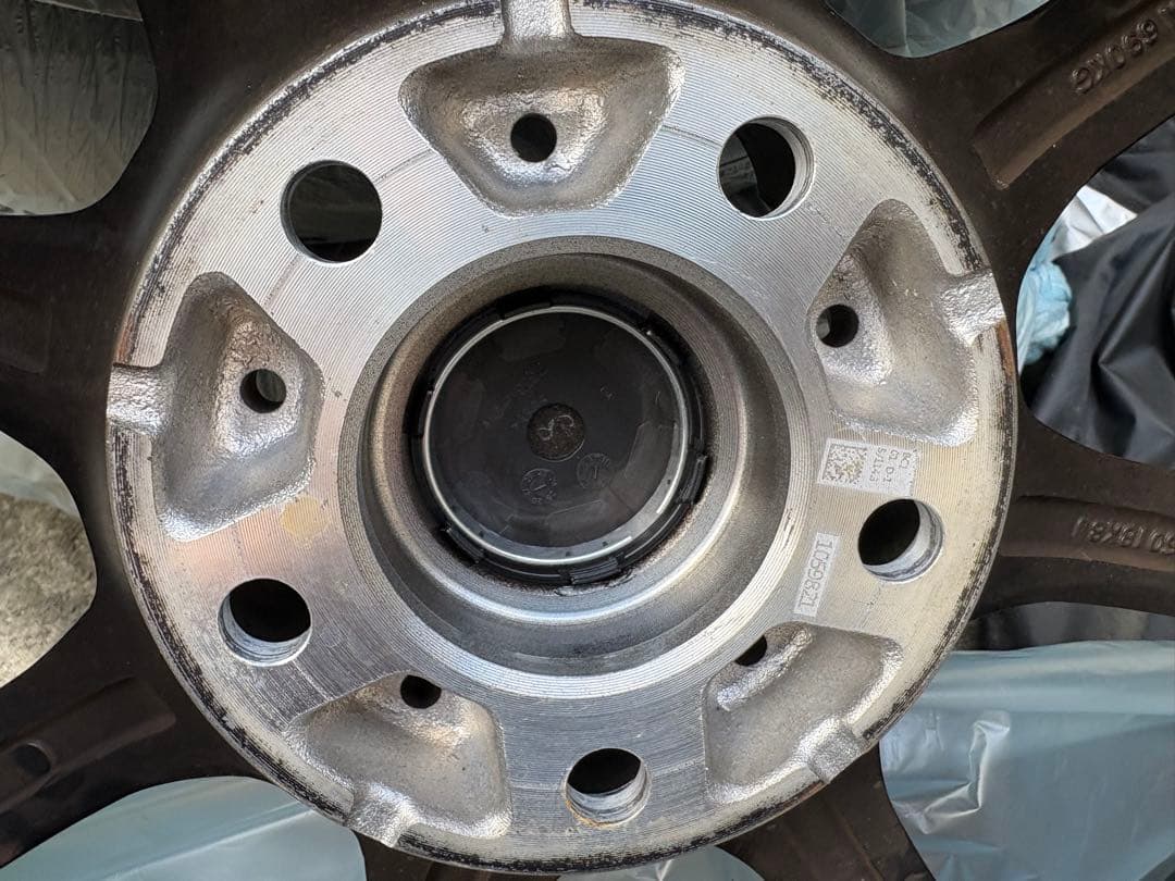 [n.t］235/60/R18 Pirelli Ice 24年製造