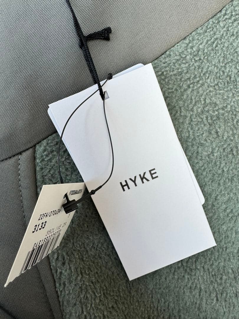 お値下げ中。　HYKE ほぼ新品　フリースコート　タグあり