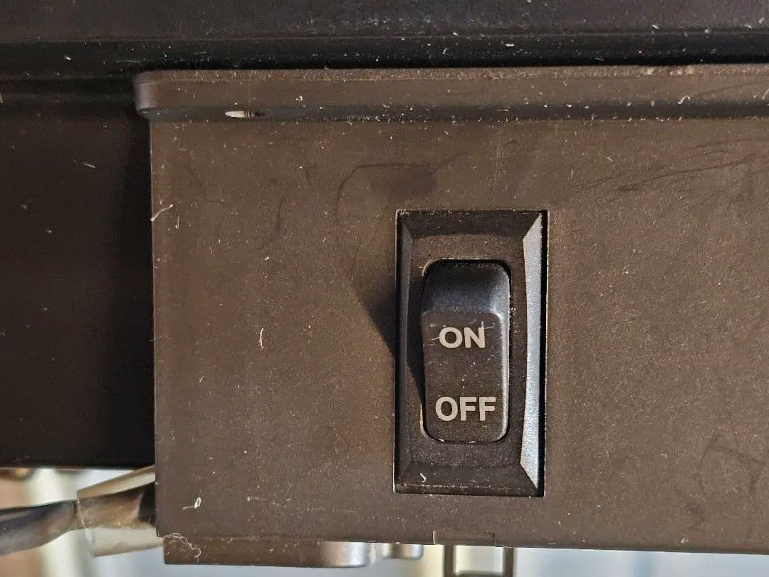 テクノス GP-001(K) ブラック ガラスパネルヒーター 足元電気暖房 黒