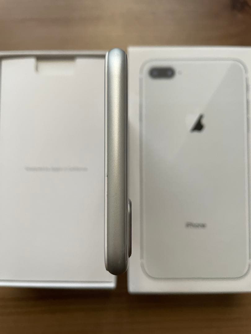 SIMフリー iPhone8 Plus 256GB US版 シャッター音なし可