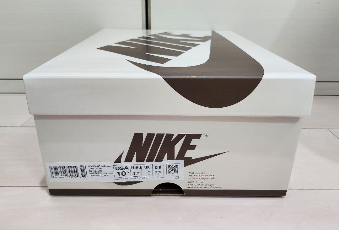 Travis Scott × NIKE AIR JORDAN 1 Canary