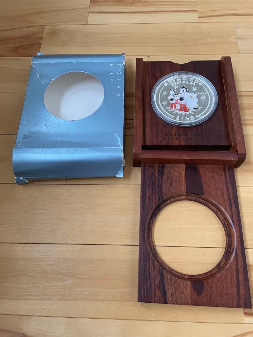 シエラレオネ　鉄腕アトム生誕記念 1キロ銀貨　$150 ASTROBOY