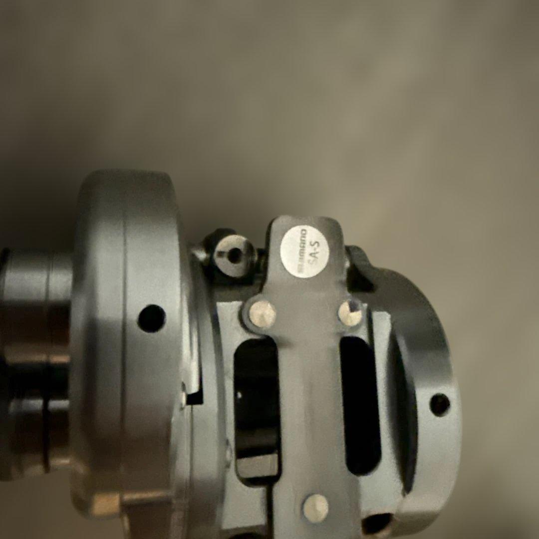 【美品】シマノ19 カルカッタ コンクエスト DC 200