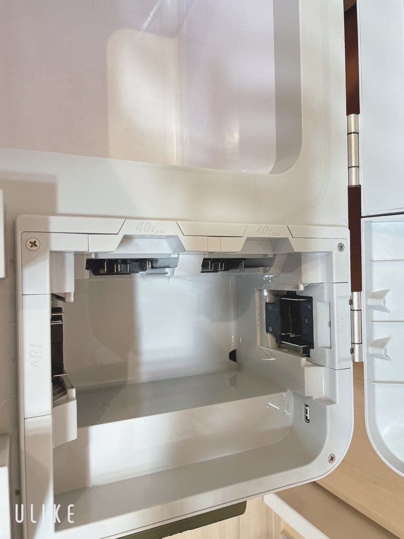 Makita 冷温庫 オリーブ　クーラーボックス　マキタ