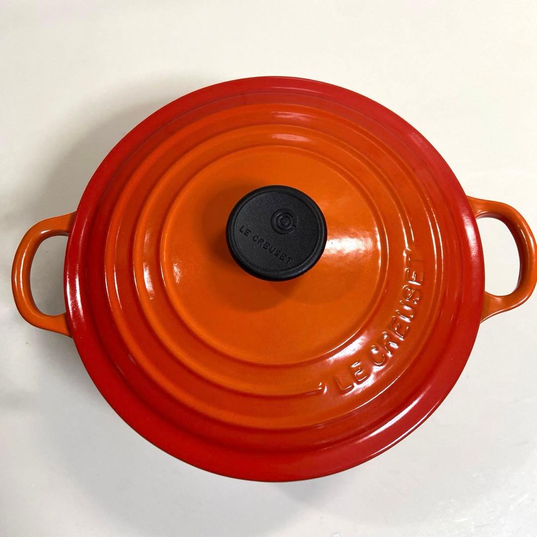 【未使用】ルクルーゼ　ココットロンド鋳鉄 20cm