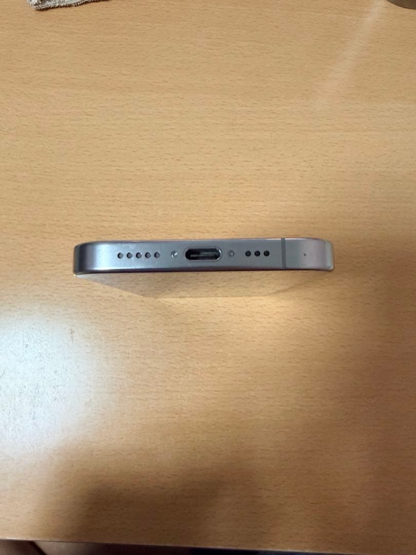 Apple iPhone 15 Pro 256GB ホワイト　simフリー