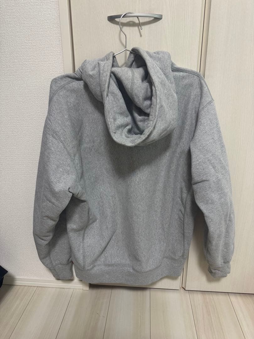 Supreme シュプリーム　Sロゴパーカー