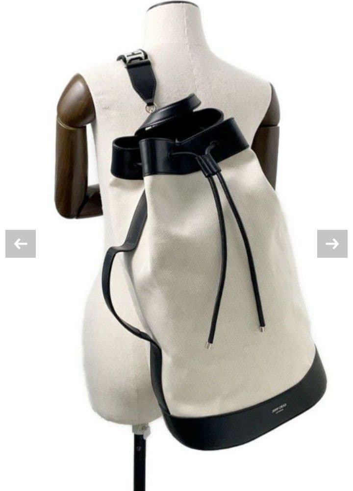 ジミーチュウ エヴァン バックパック リュックサック 巾着式 美品　期間限定値下