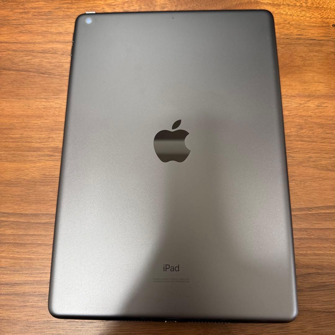 Apple iPad スペースグレー 本体　カバーセット