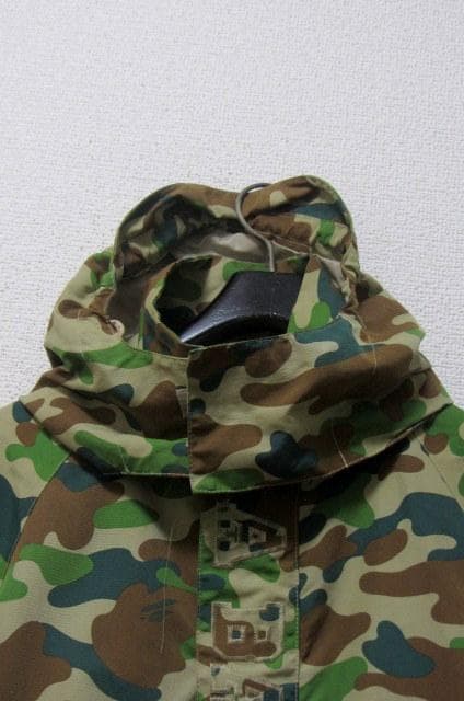 アベイシングエイプ　猿迷彩　ナイロンマウンテンパーカー/M　猿カモ　ダブルジップ