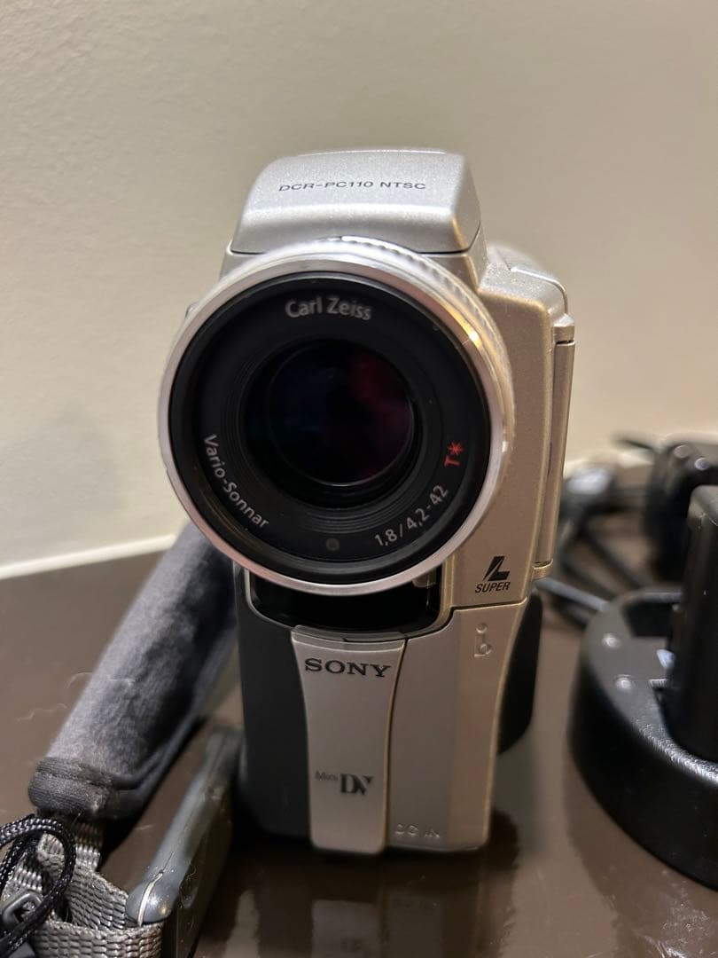 Sony DCR-PC110 ミニDVカメラ 本体