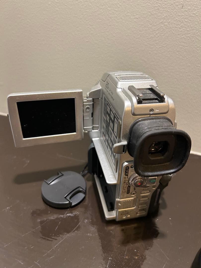 Sony DCR-PC110 ミニDVカメラ 本体