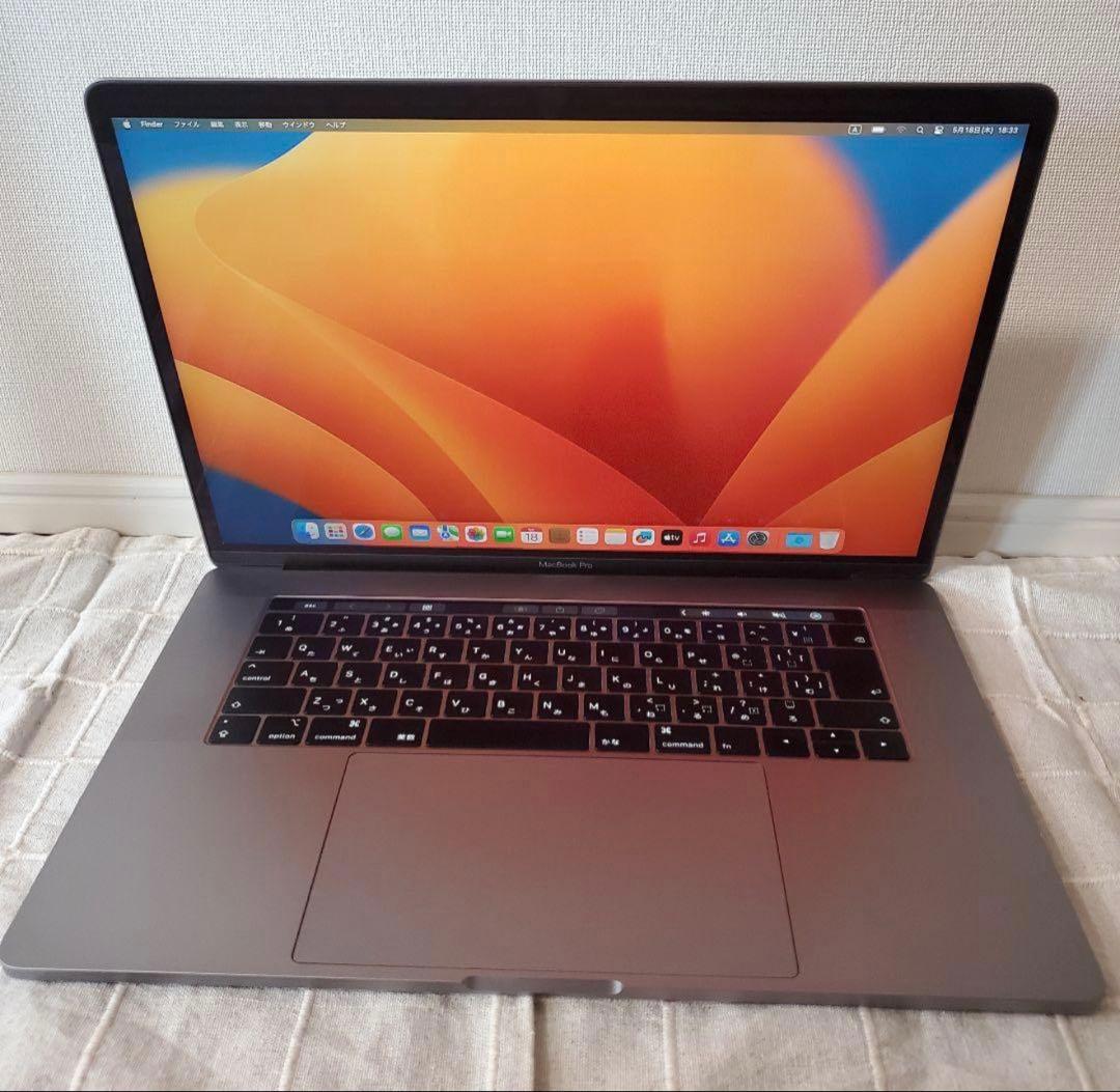 Apple MacBook Pro 15インチ 2018年モデル 本体