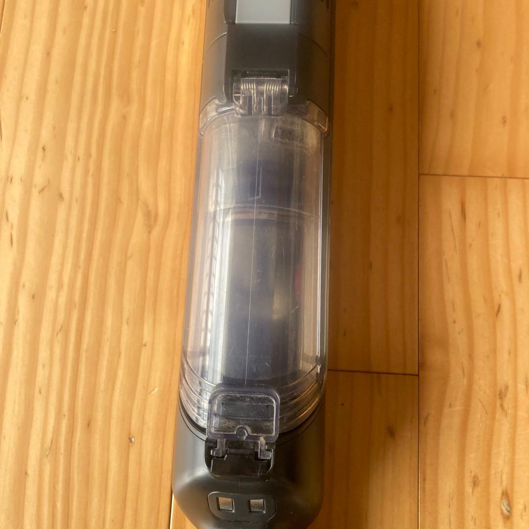 Shark スティッククリーナー本体 充電器・アタッチメント付き【値下げ】