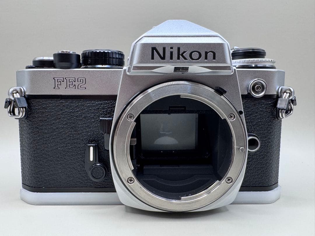 【美品】 Nikon FE2 / Zoom NIKKOR 35-105mm