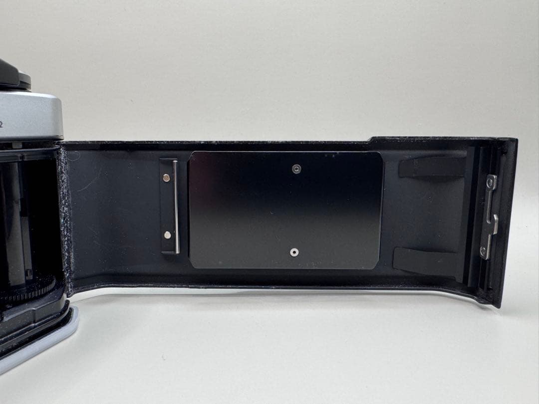 【美品】 Nikon FE2 / Zoom NIKKOR 35-105mm