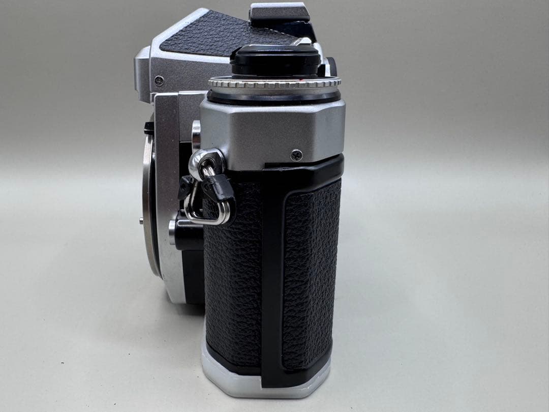 【美品】 Nikon FE2 / Zoom NIKKOR 35-105mm