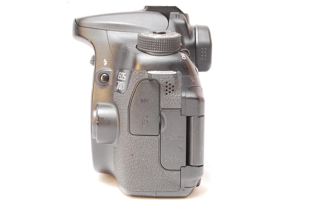 迫力の超望遠✨美品✨Canon EOS 70D✨USM ダブルレンズ 付属品充実