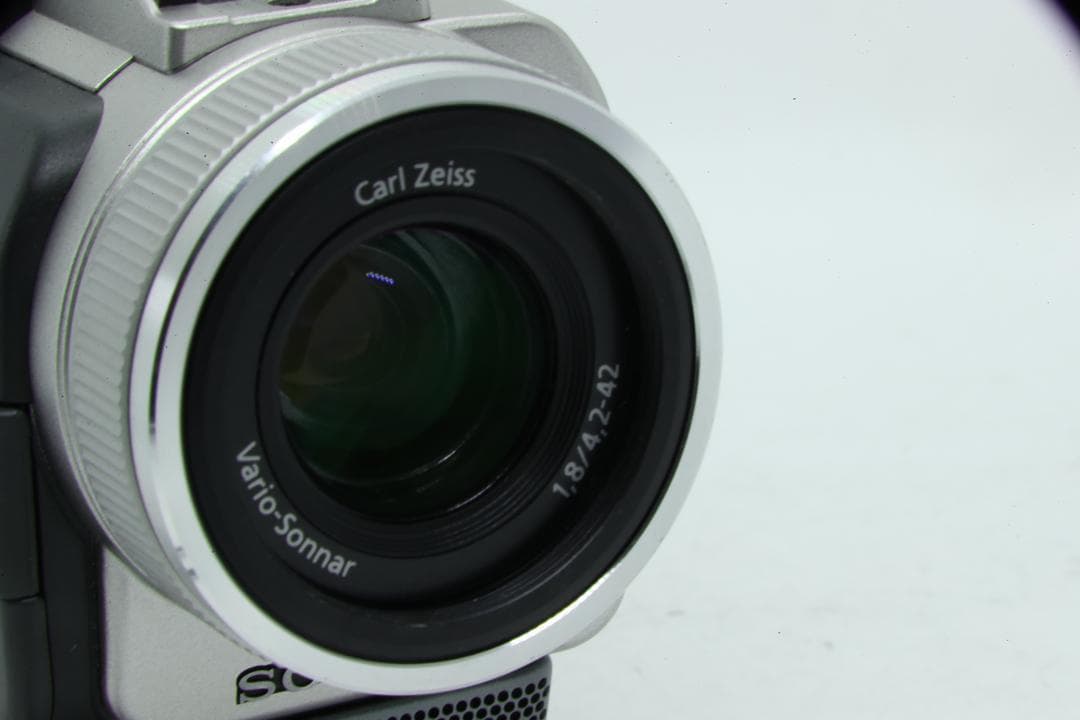 【L2268】 SONY Handycam DCR-TRV20 ソニー