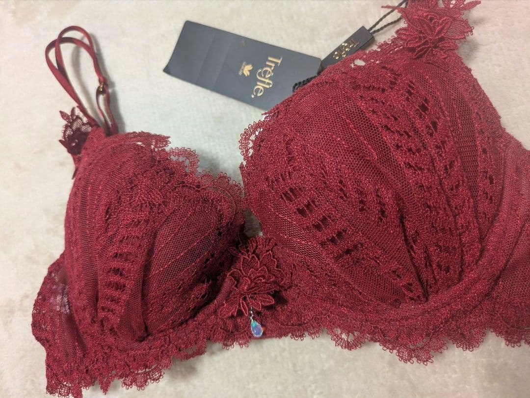 ワコール　トレフルブラジャーショーツ3点セット