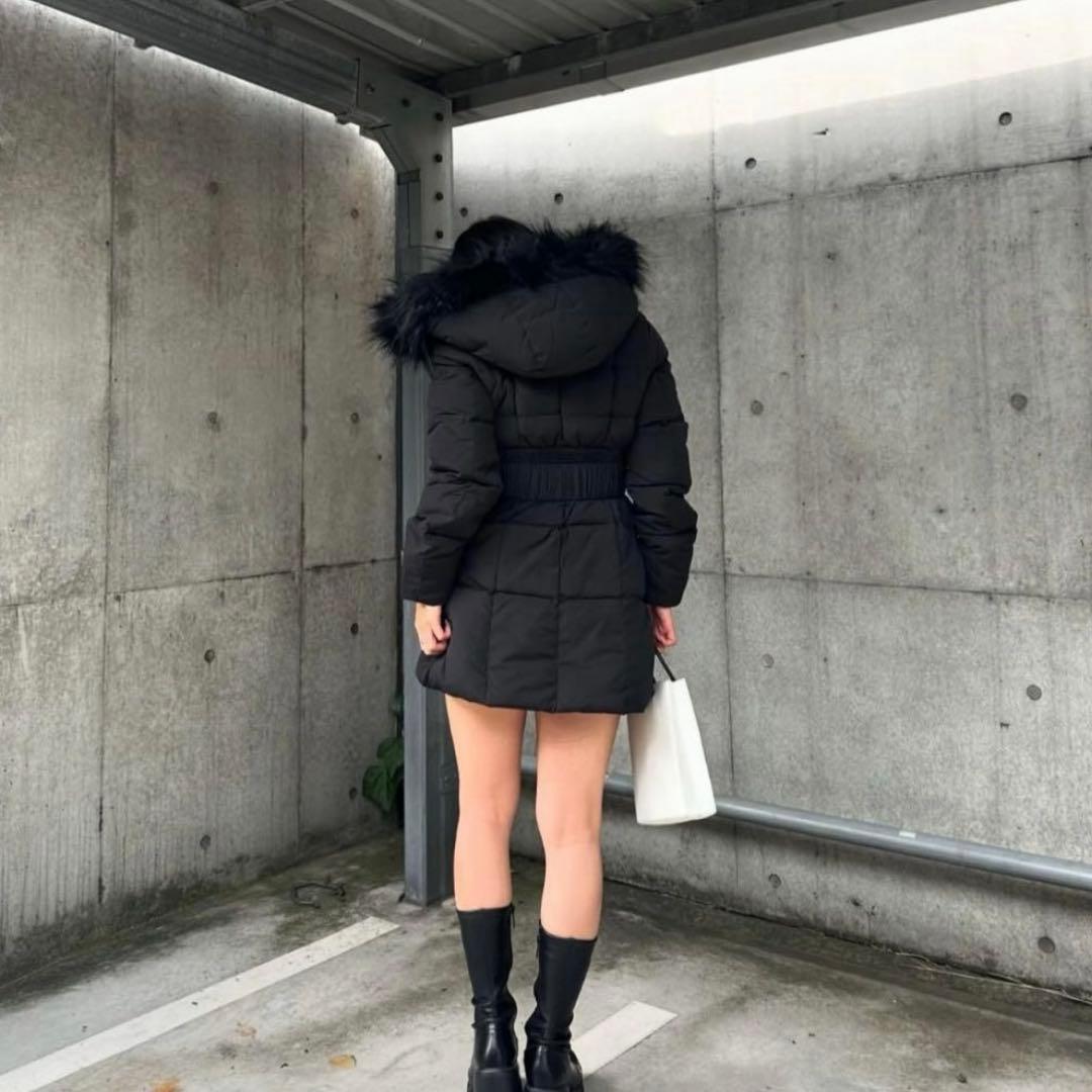 GYDA ファー付きフード ロングダウンベルト付き 黒 2024