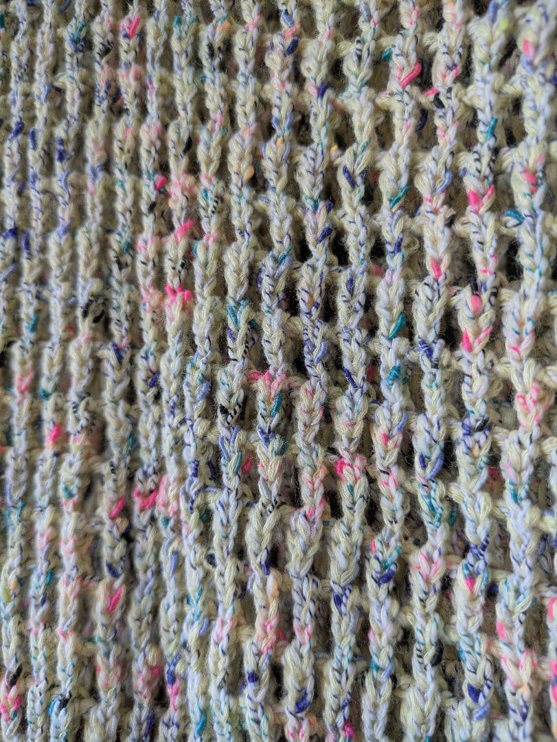 玉砂利のスキッパーニット