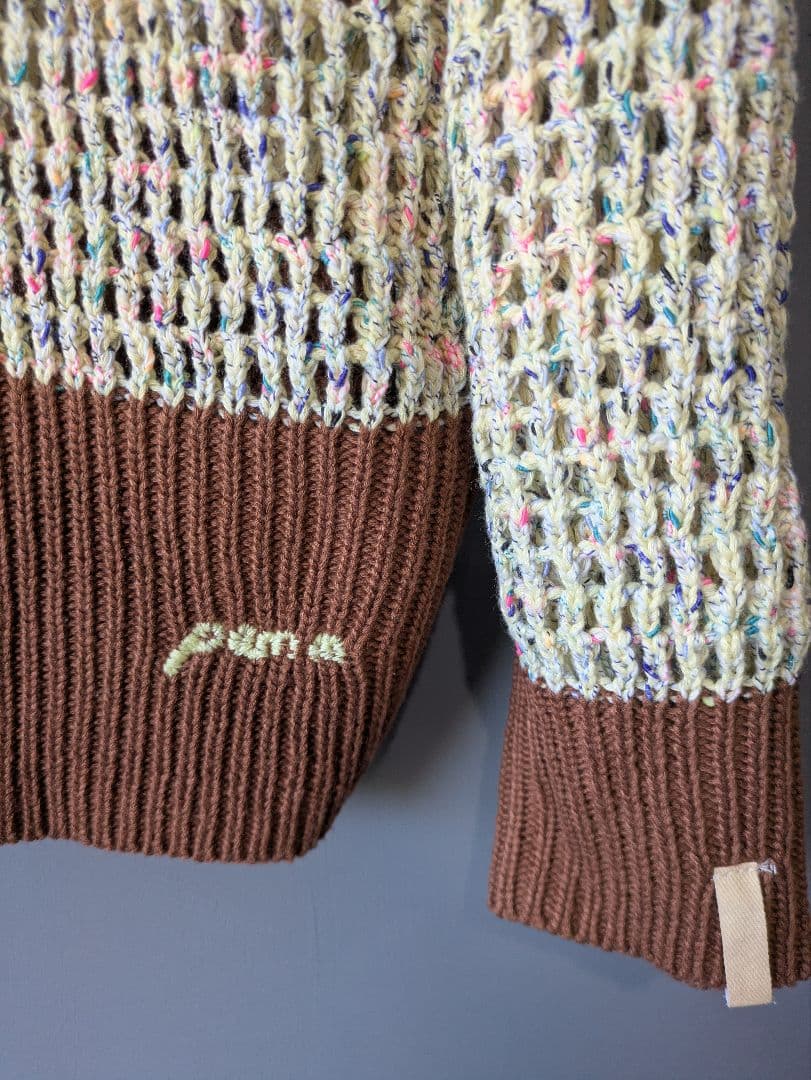 玉砂利のスキッパーニット