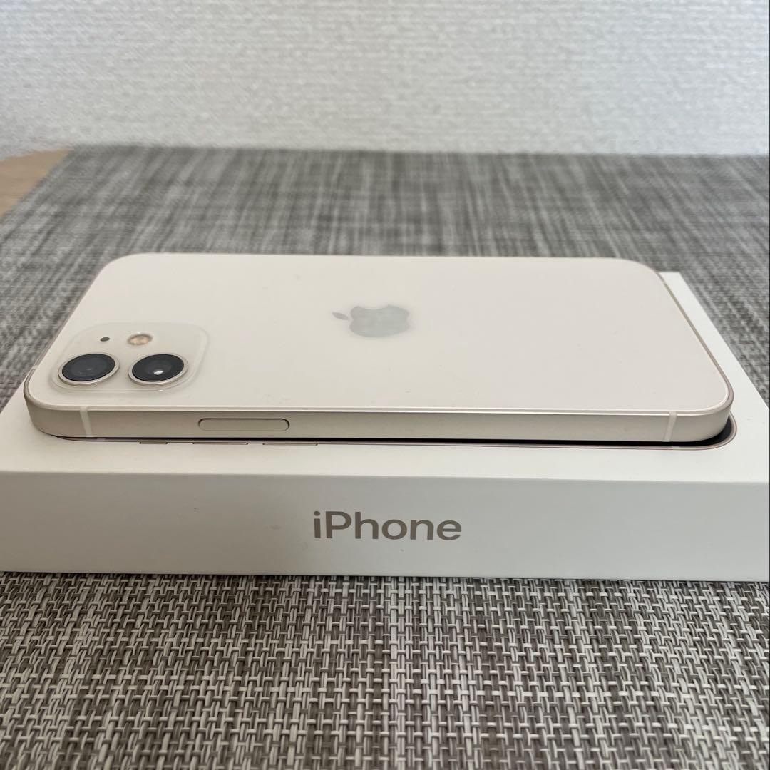Apple iPhone 12 ホワイト 64GB ケース付き
