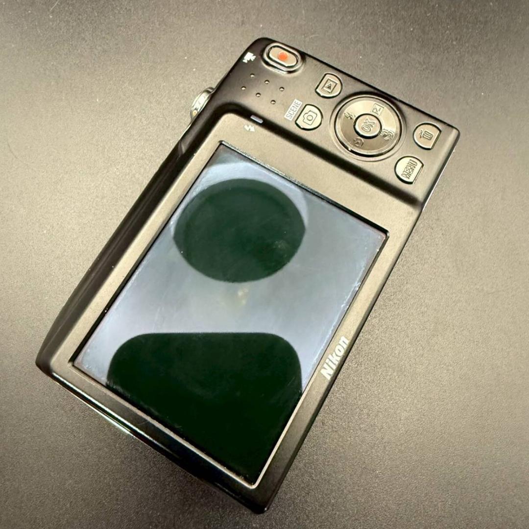 Nikon ニコン COOLPIX クールピクス S3100 デジカメ