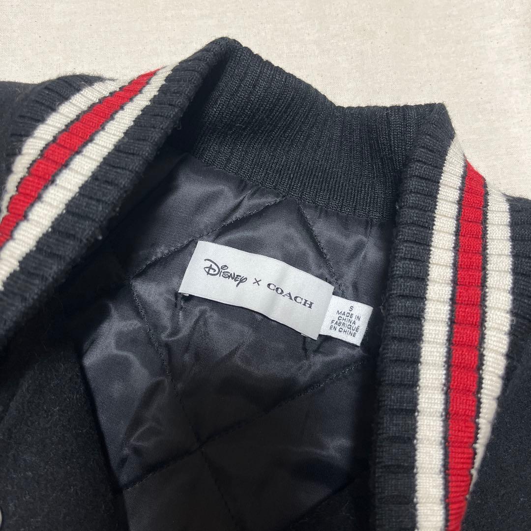 COACH×ディズニーコラボ ミッキースタジャン
