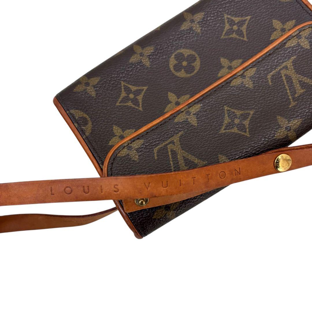 LOUIS VUITTON モノグラム ポシェット