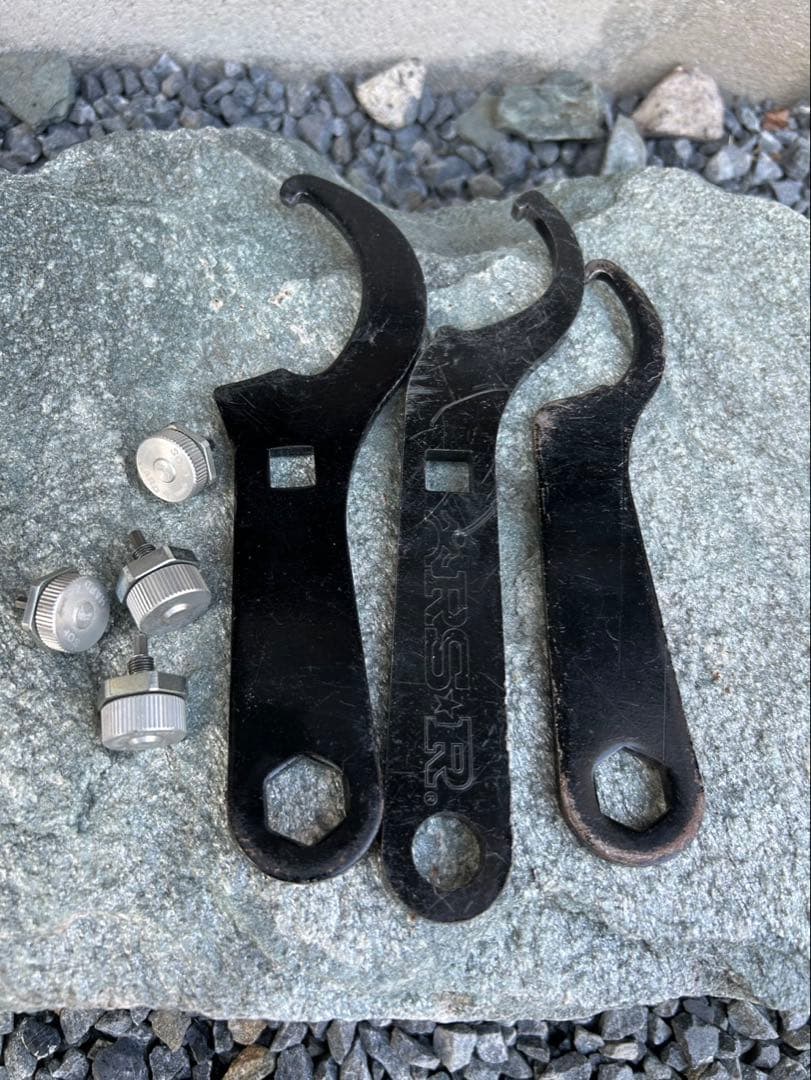 日産デイズ　車高調