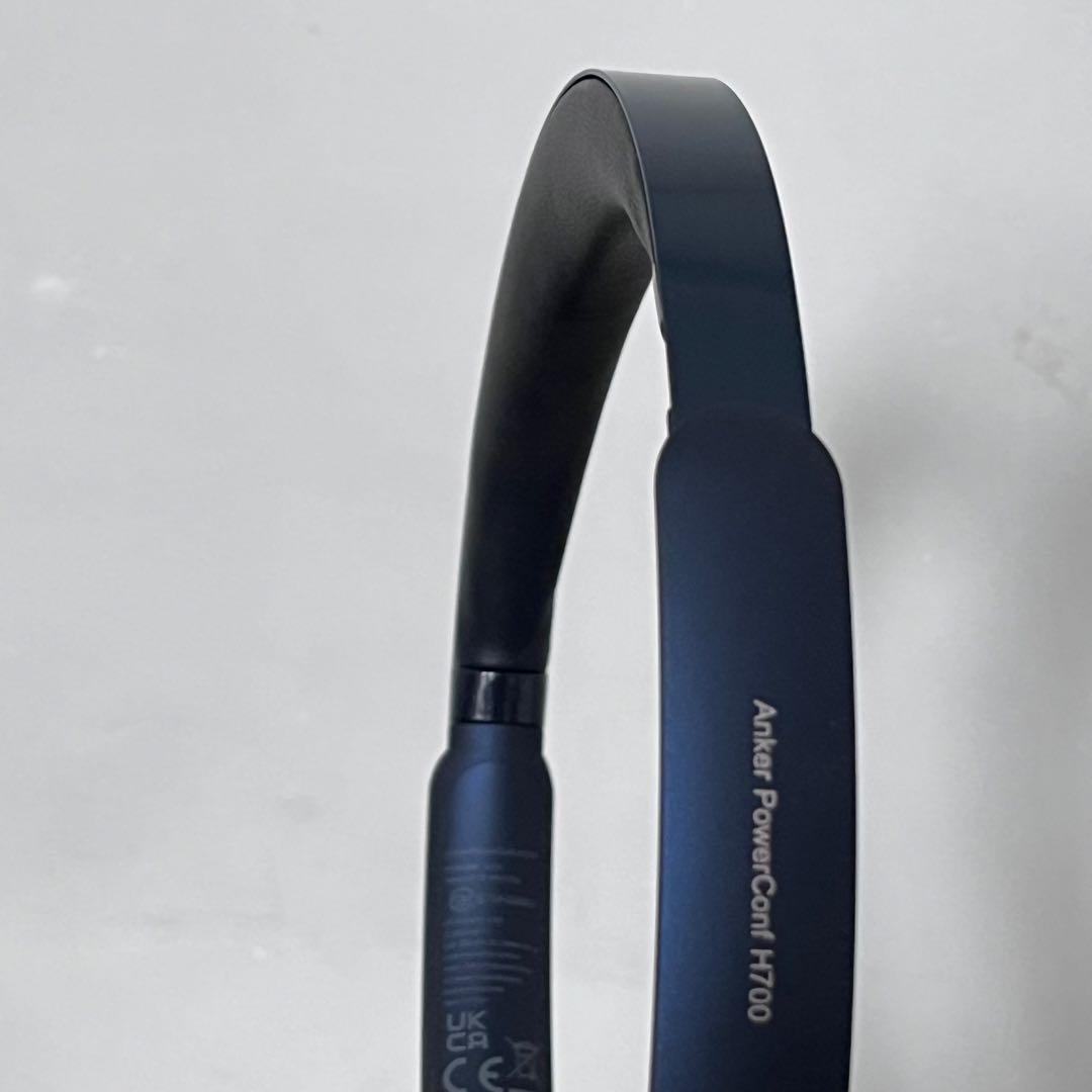 Anker PowerConf H700 ケース、スタンド付