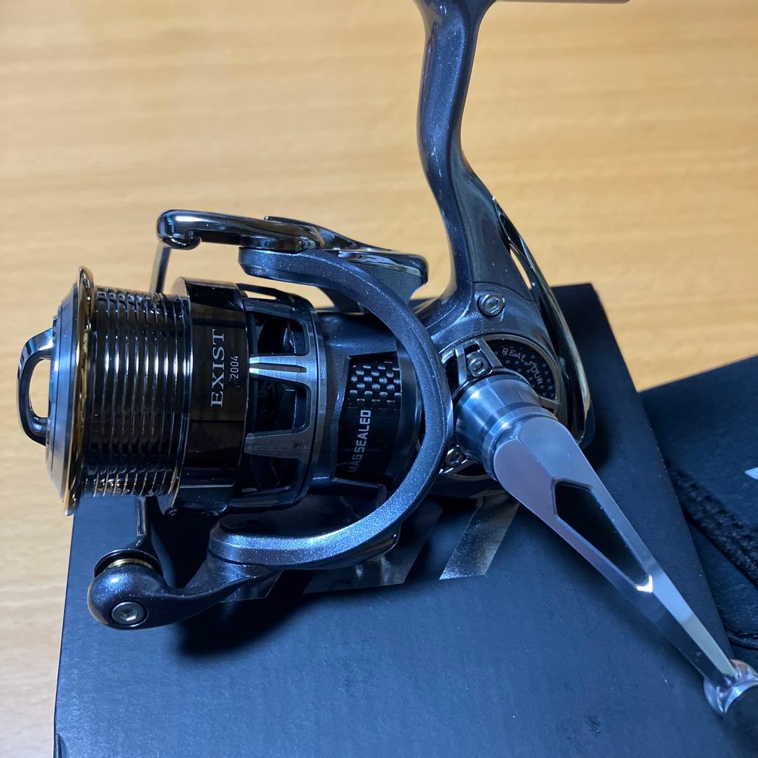 美品 ダイワ 12イグジスト 2004