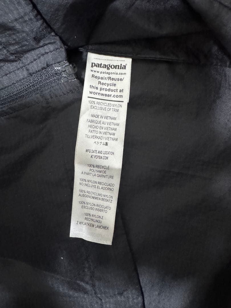パタゴニア　メンズ・フーディニ・ジャケット / 24142 ブラック