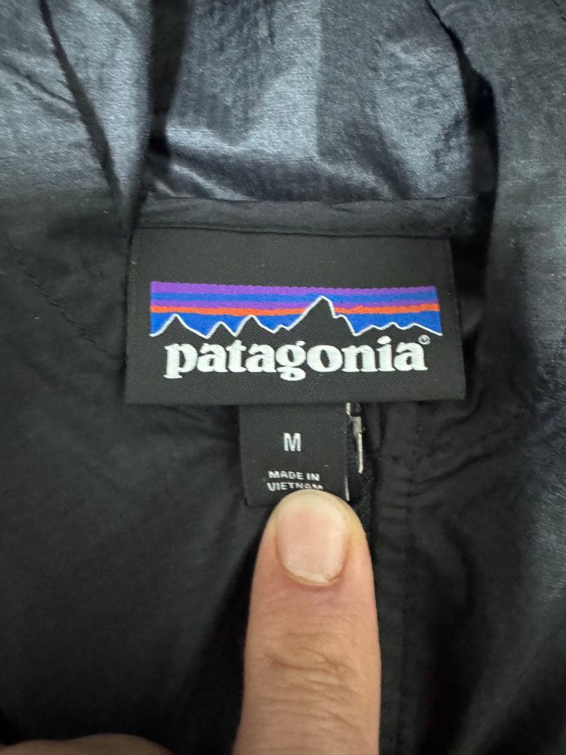 パタゴニア　メンズ・フーディニ・ジャケット / 24142 ブラック