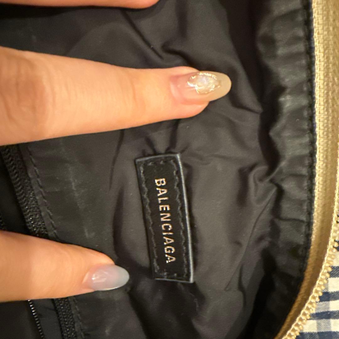 BALENCIAGA ボディバッグ ベージュ